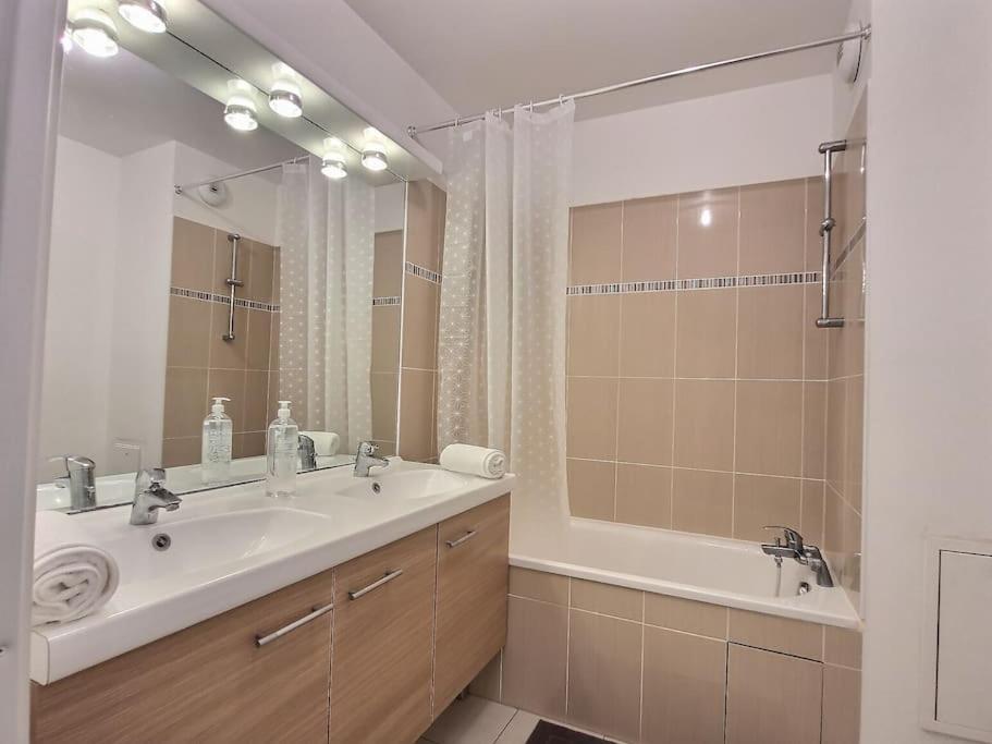 Casa Terracota *Paris*Disney*Val D'Europe* Apartment Chessy  Bagian luar foto